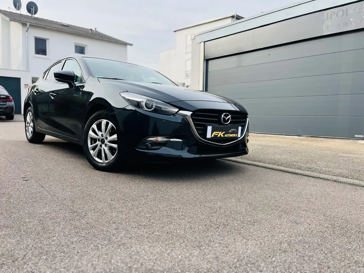 Mazda 3 3 SKYACTIV-D 105 Sports-Line/Navi/Sitzh/LED Schwarz - 2