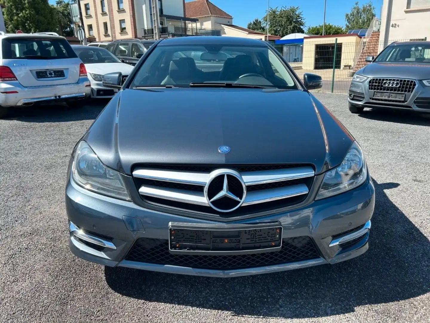 Mercedes-Benz C 220 AMG COUPE BE 7G NAVI + SHZ + PDC + TEMP Grau - 2