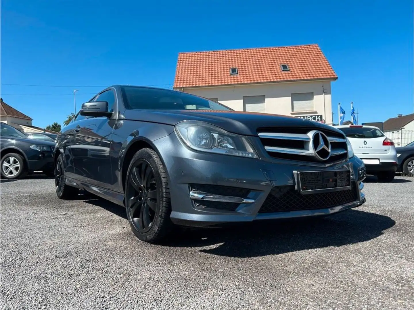 Mercedes-Benz C 220 AMG COUPE BE 7G NAVI + SHZ + PDC + TEMP Grau - 1