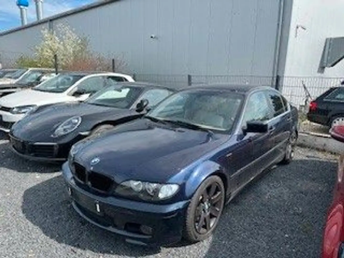 BMW 325 i Limo M PAKET KLIMA TEMPO MFL NAVI SHZ Blauw - 1