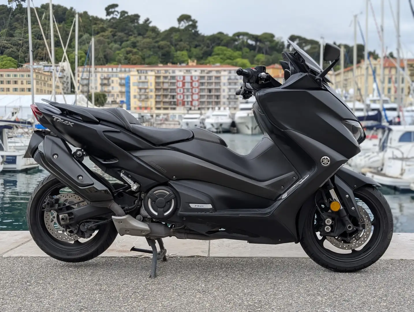Yamaha TMAX 560 Negru - 2