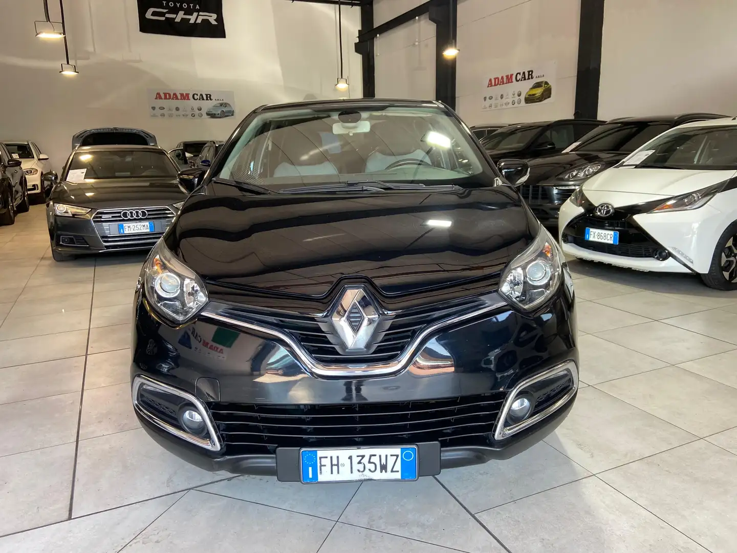 Renault Captur Captur 1.2 tce Intens (energy r-link) s Zwart - 1