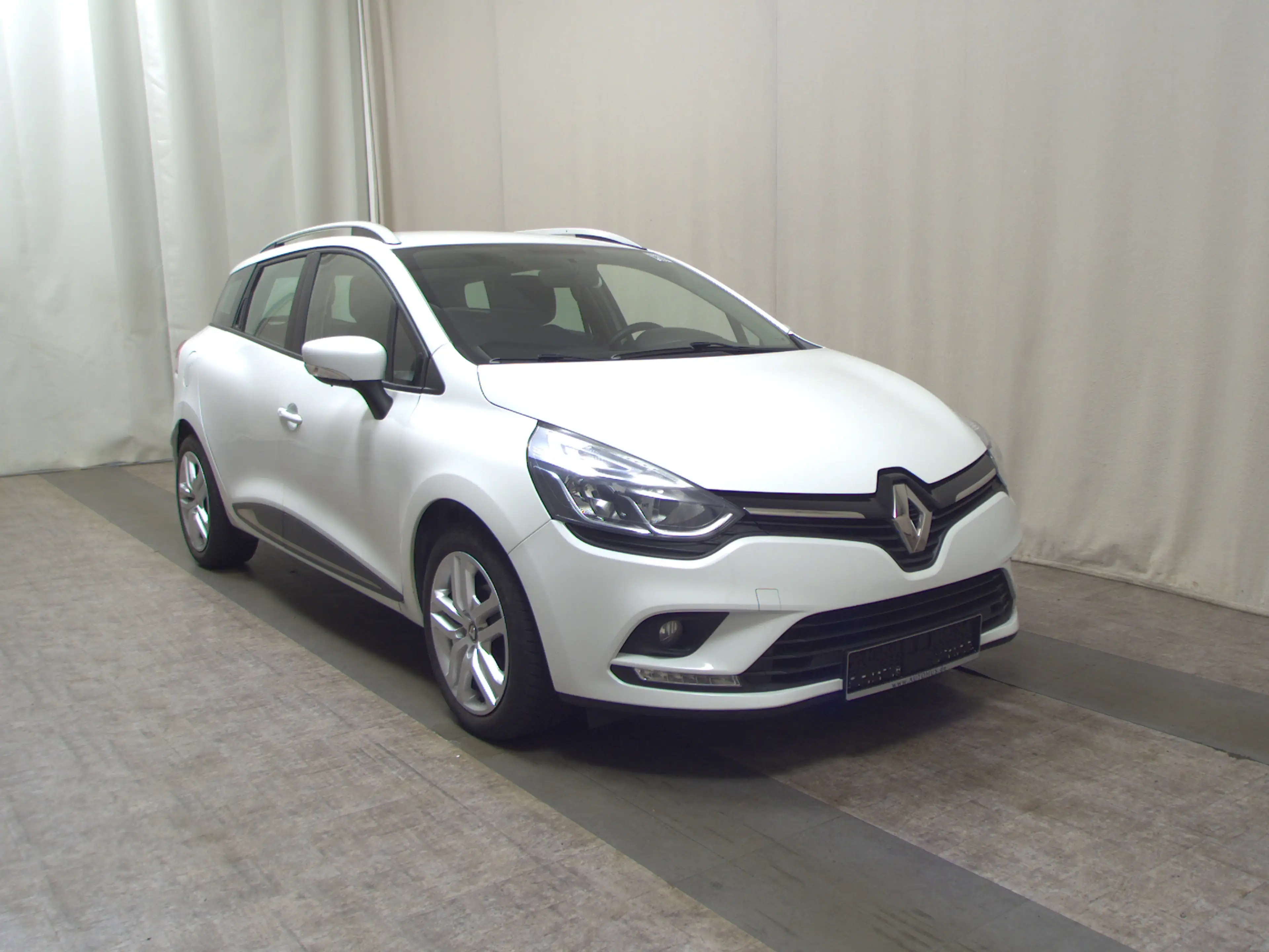 Renault Clio Grandtour 0.9 TCe Navi Shz BT — photo 3