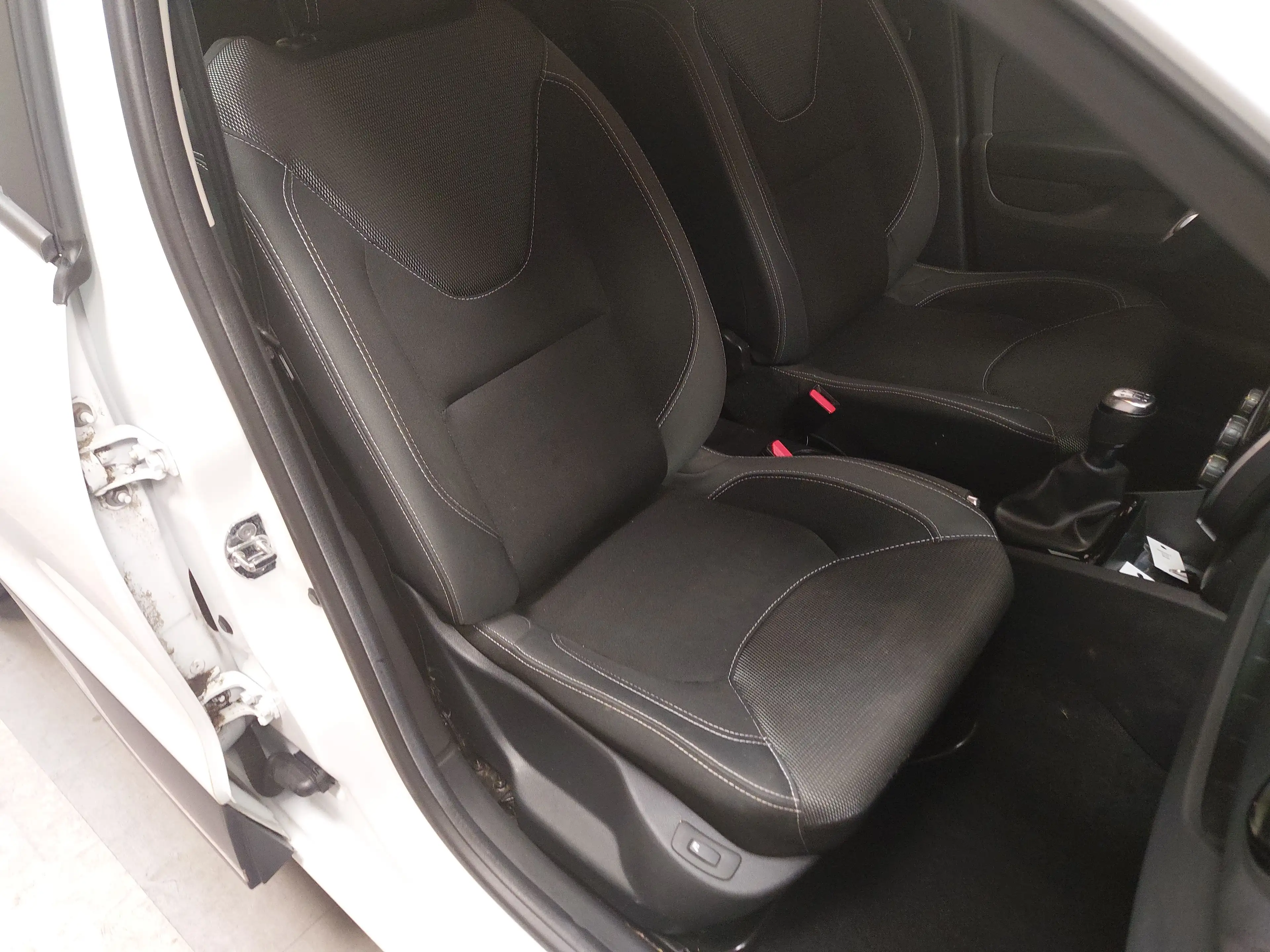 Renault Clio Grandtour 0.9 TCe Navi Shz BT — photo 10