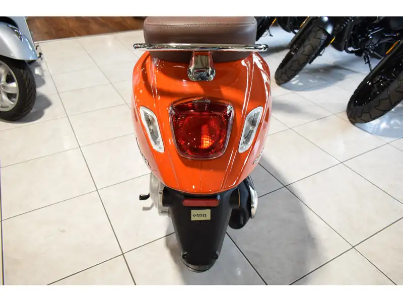 Vespa Primavera 50 - foto 3