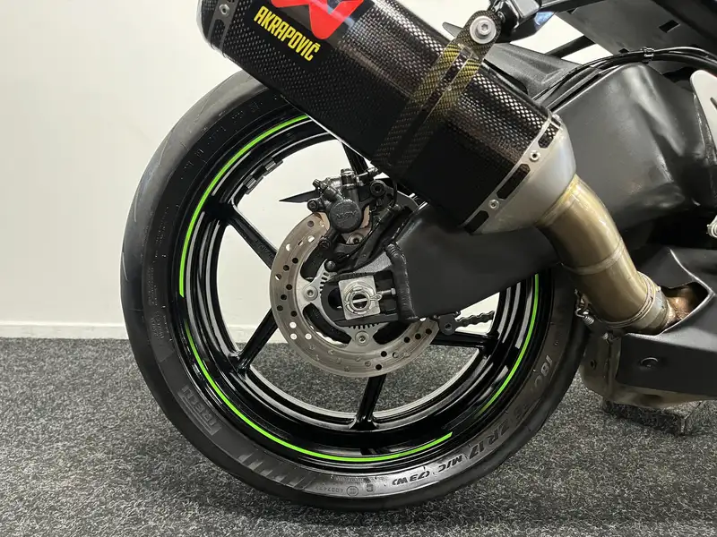 Kawasaki Ninja ZX-6R - foto 8