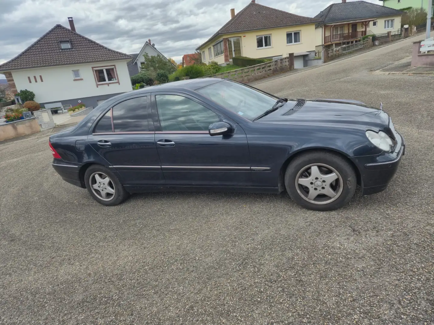 Mercedes-Benz C 200 Break K Elégance Séquentronic A - 2