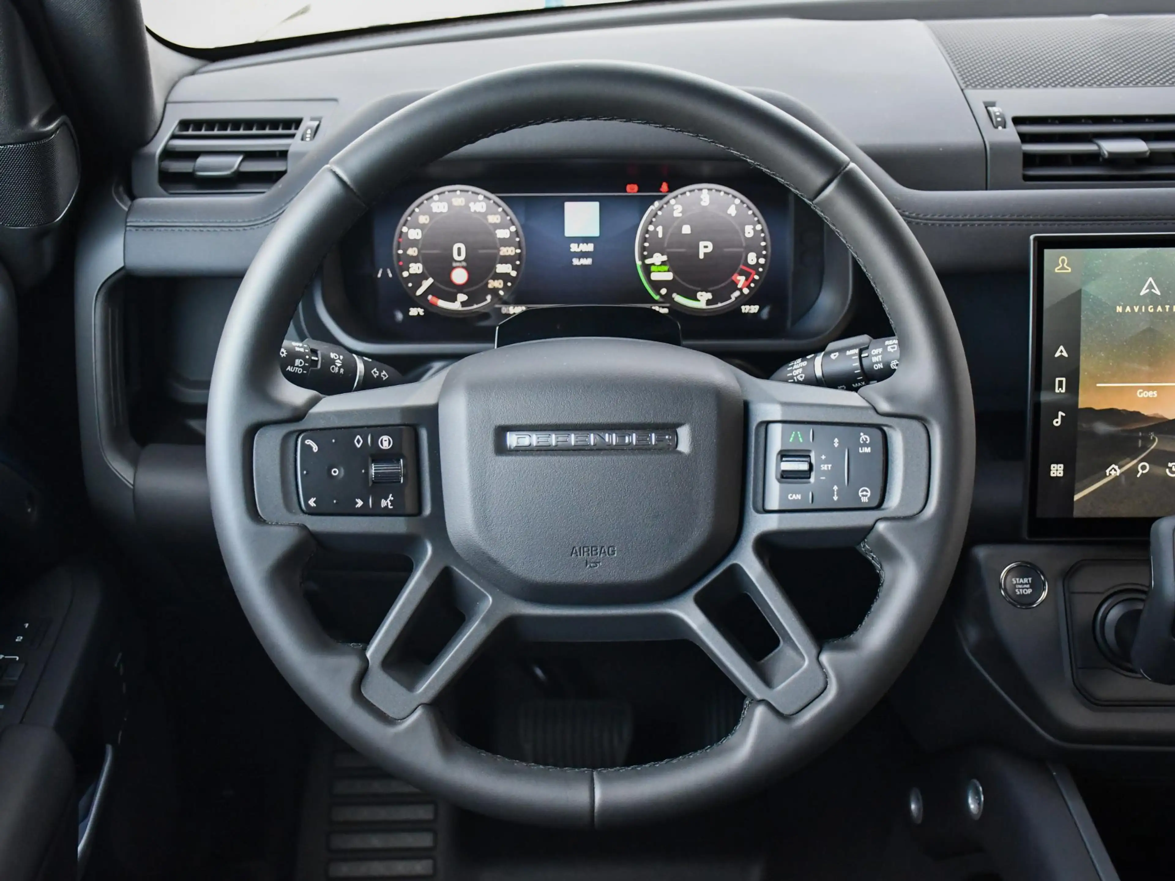 Land Rover Defender 110 2.0 P300e 110 X-Dynamic SE | MY2026 | Schuif-/ — photo 14