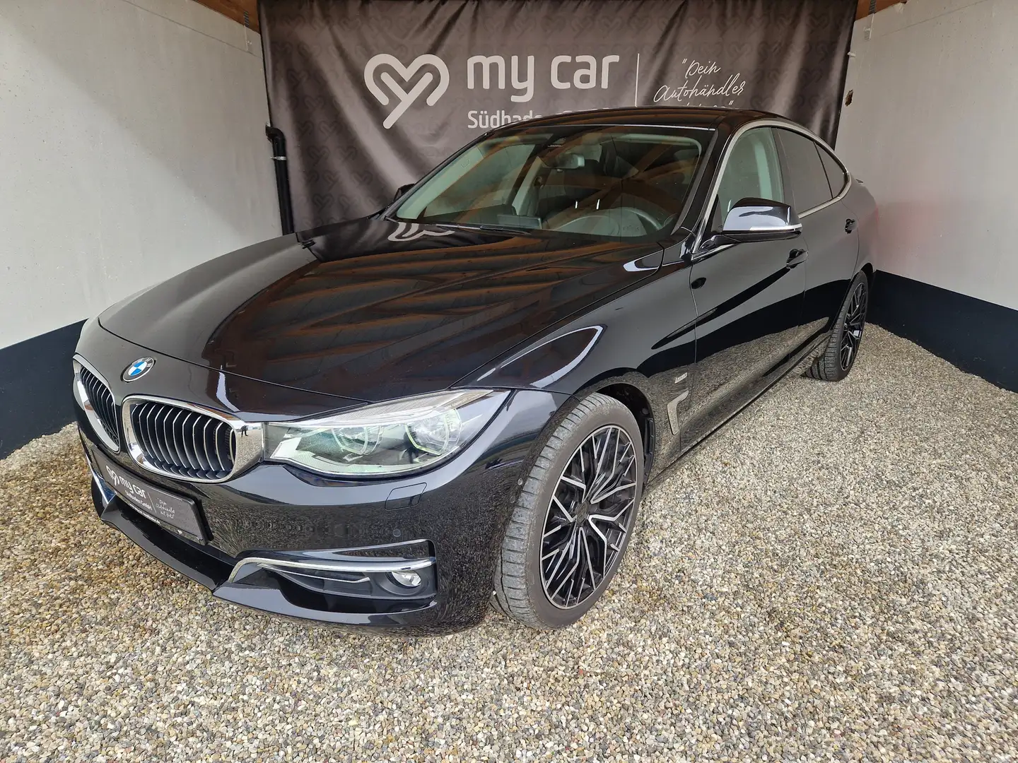 BMW 330 330d GT xDrive Luxury Line Noir - 2