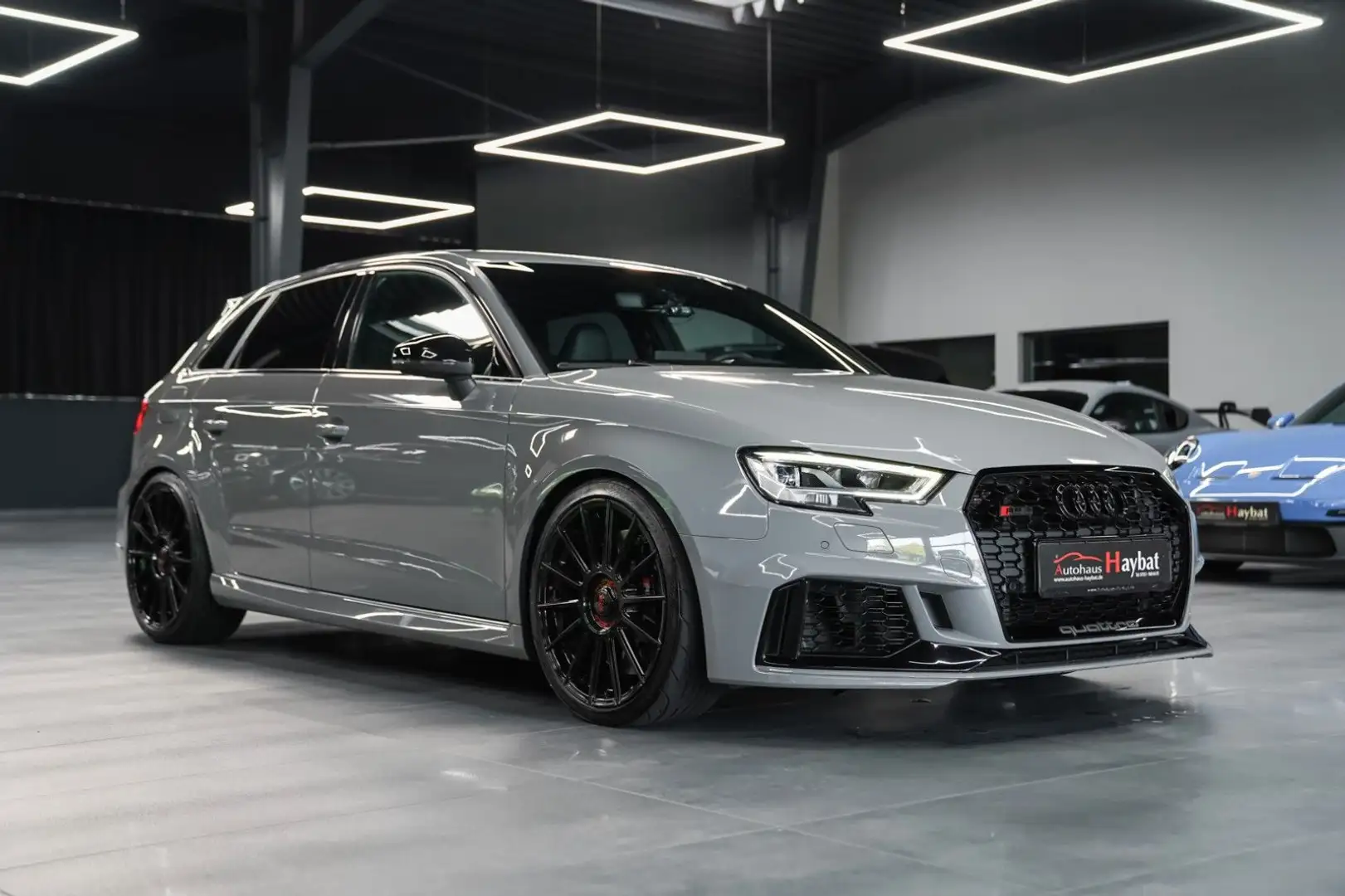 Audi RS3 Sportback quattro Akrapovic-KW-RS Sitz-MMI Grau - 1