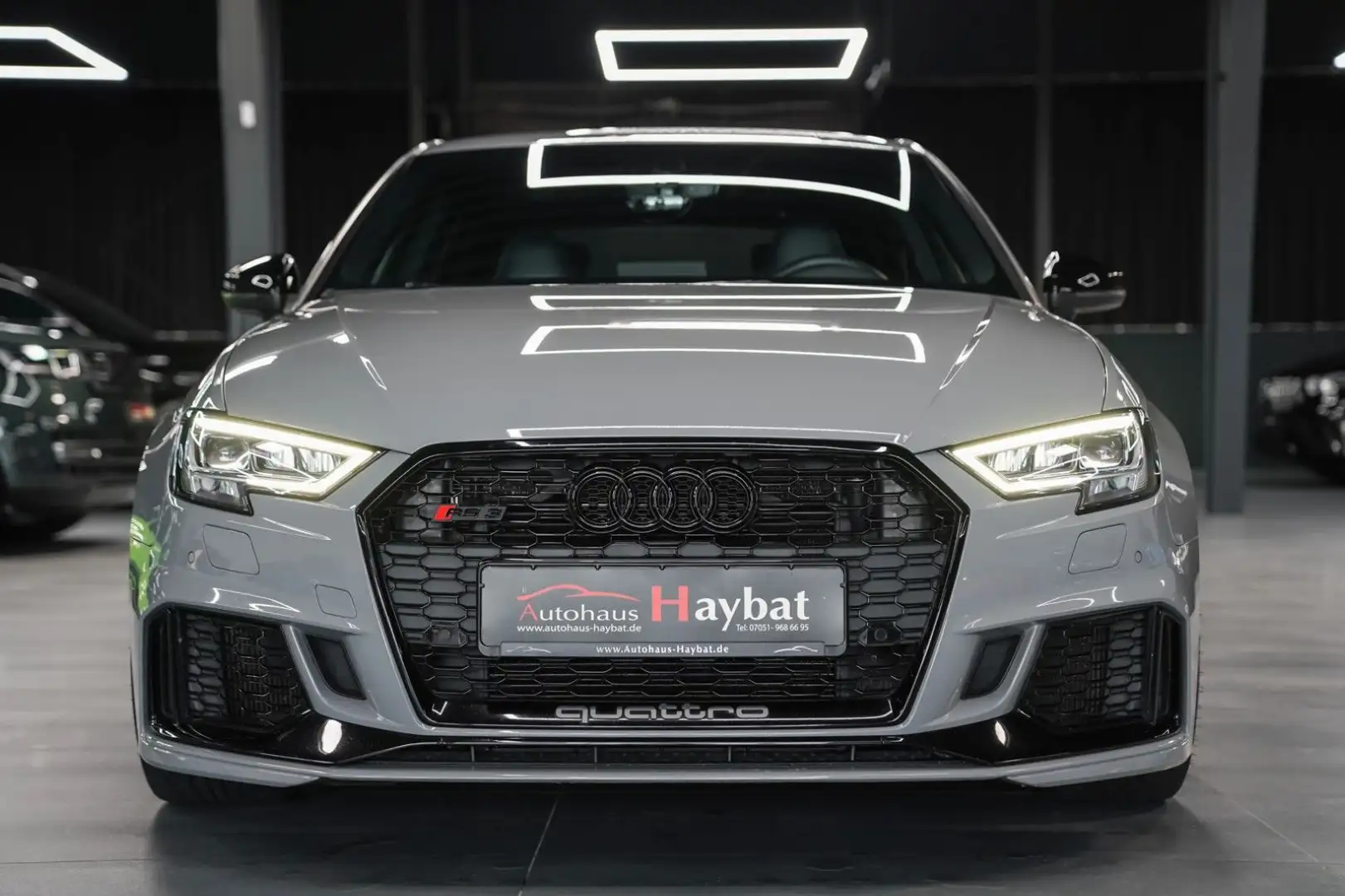 Audi RS3 Sportback quattro Akrapovic-KW-RS Sitz-MMI Grau - 2