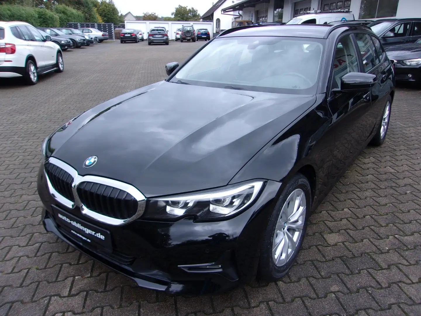 BMW 318 d Touring Automatic "Rückfahrkamera",AHK" Noir - 2