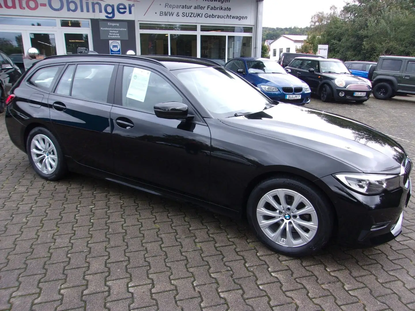 BMW 318 d Touring Automatic Schwarz - 2