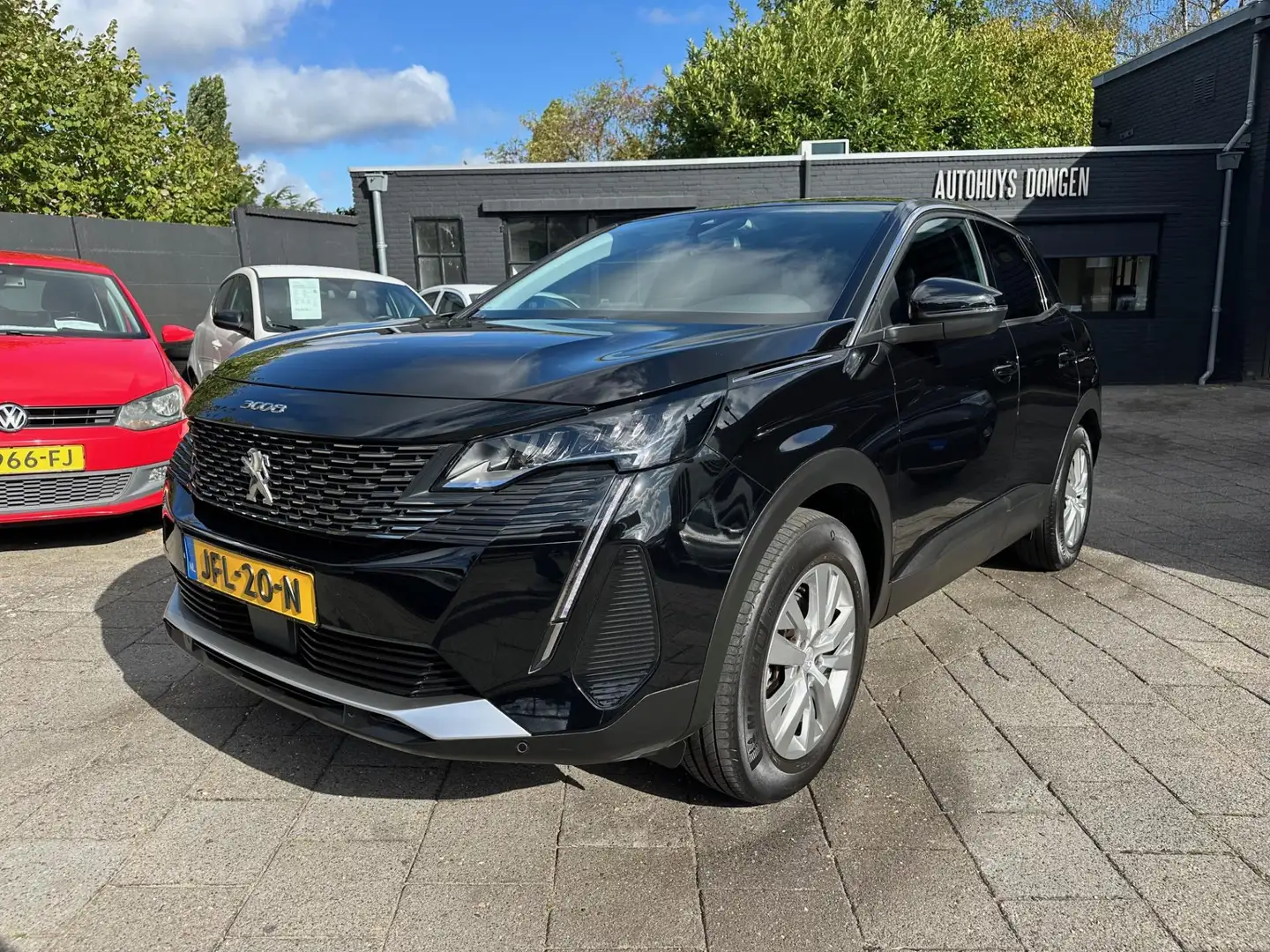 Peugeot 3008 1.2 PureTech (131pk) Aut. Navigatie! 360 Camera! Noir - 1