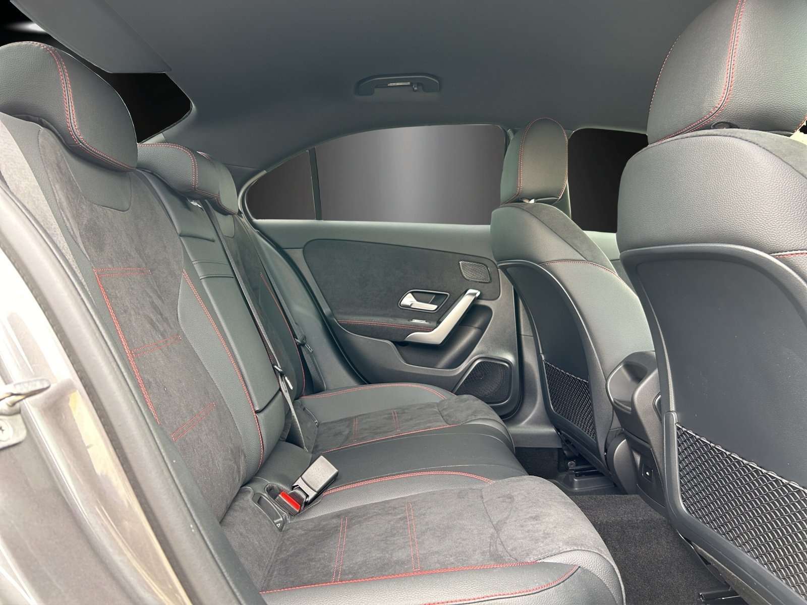 Mercedes-Benz A 220
