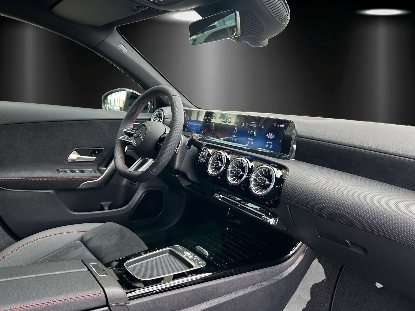 Mercedes-Benz A 220