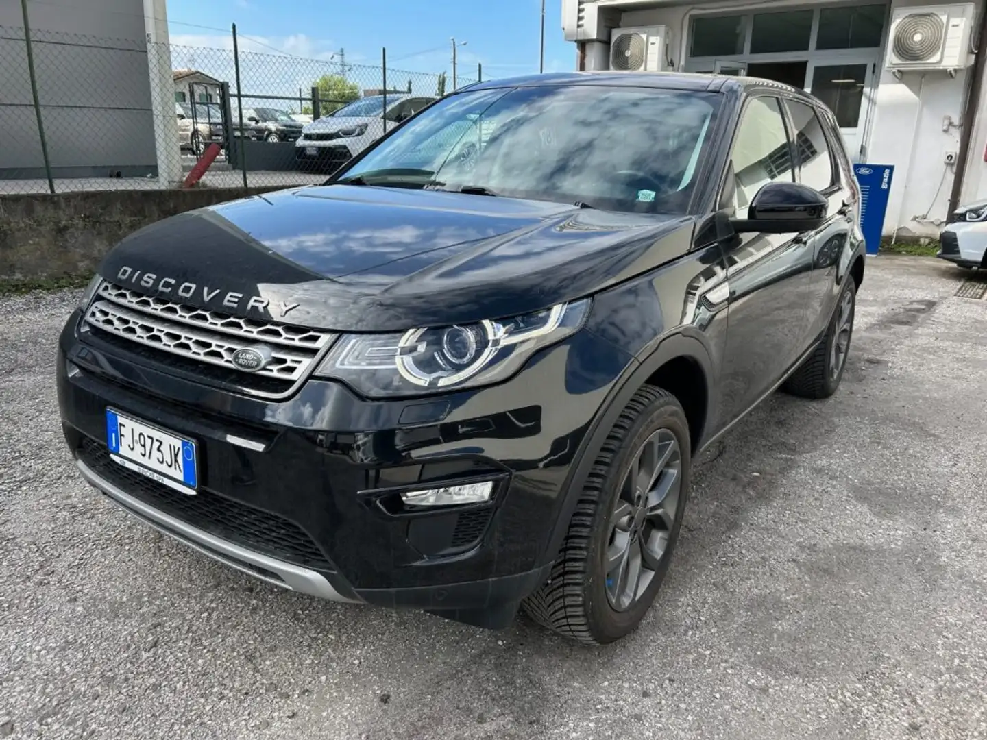Land Rover Discovery Sport 2.0 TD4 150 CV HSE Nero - 1