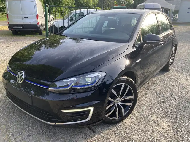 Volkswagen e-Golf SoH 94% 18.140€+TVA/BTW 35,8kw/h 100kw PackLuxe Cuir-Leder