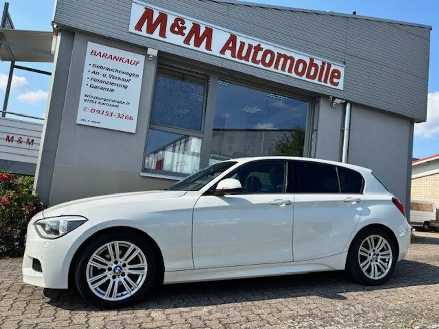 BMW 120 d xDrive M-Sport Paket NAVI+GSHD+LEDER+Bi-XEN Weiß - 1
