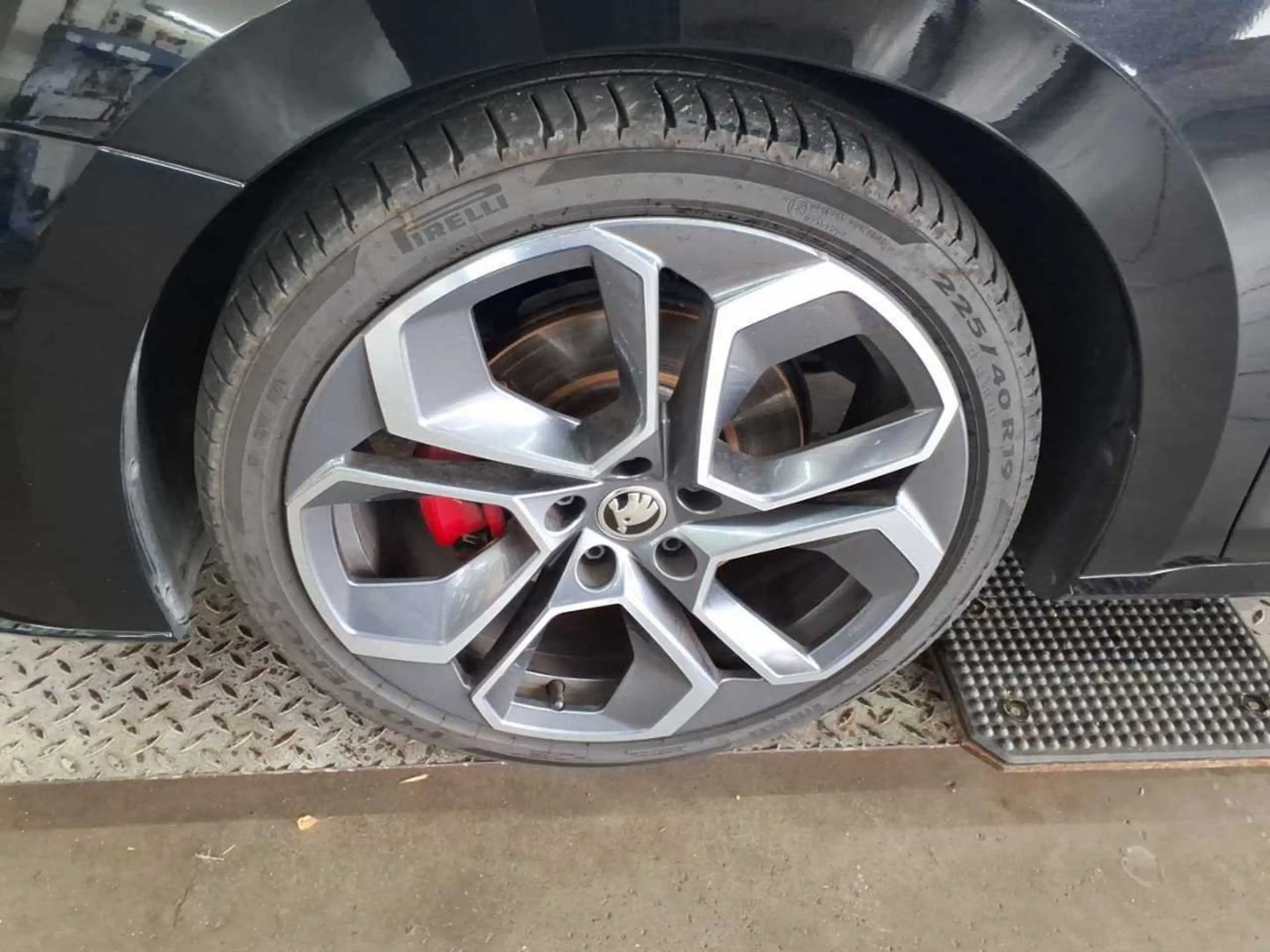 Skoda Octavia Combi 2.0 TDI RS Virtual AHK SpoSi ACC — photo 13