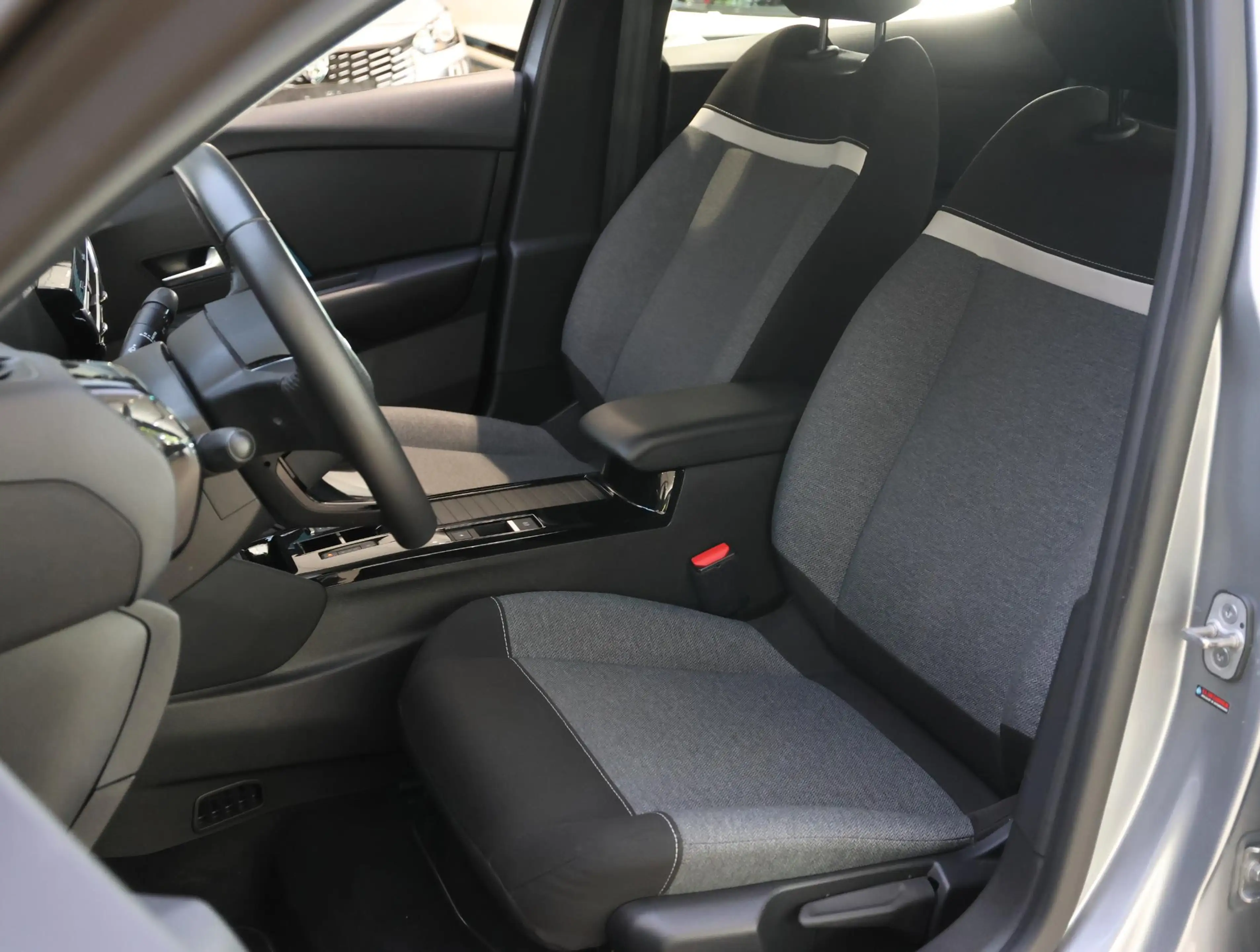 Citroen E-C4 Electric Feel 50 kWh 136 pk | Camera | Apple Carplay/Androi — photo 13