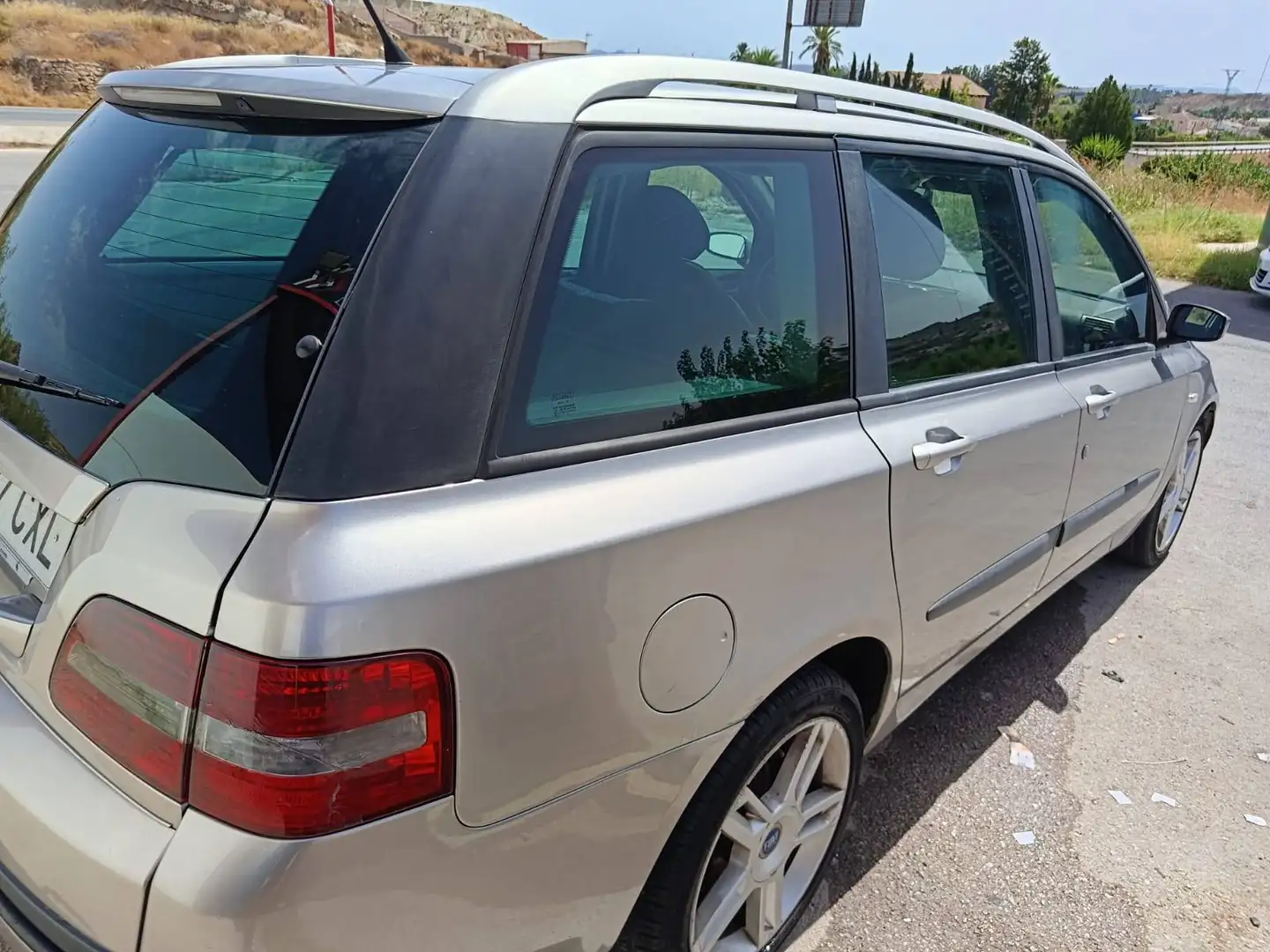 Fiat Stilo Stilo Multi Wagon 1.9 JTD 115 Dynamic Dynamic Plateado - 2