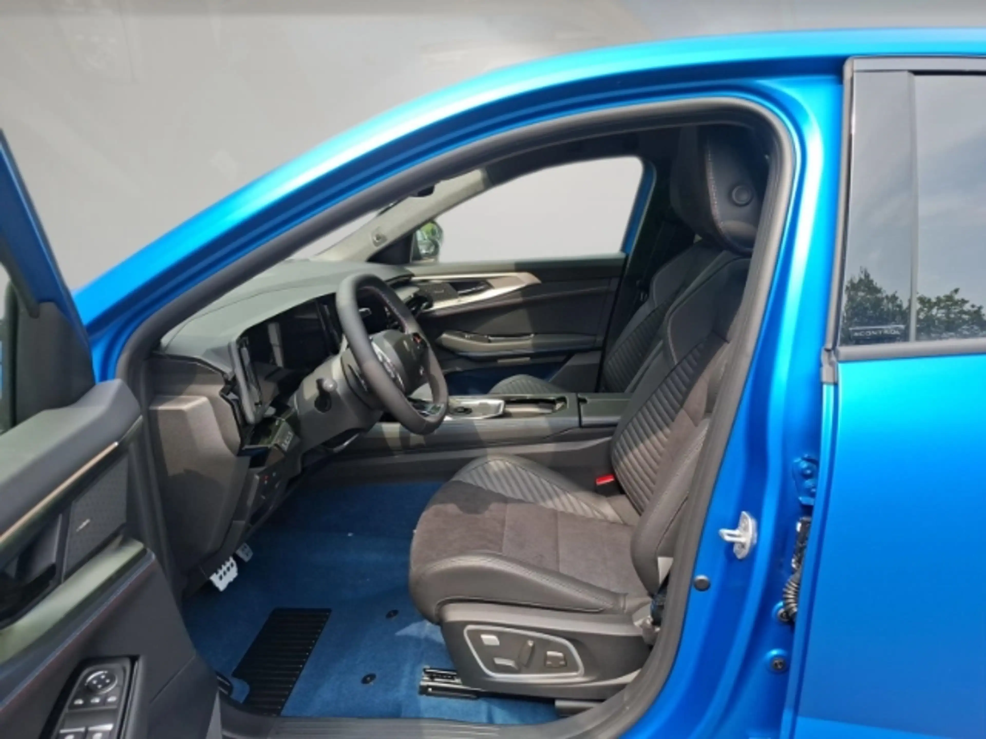 Renault Rafale Atelier Alpine Hyper Hybrid E-Tech 4x4 300 Plug-In — photo 7