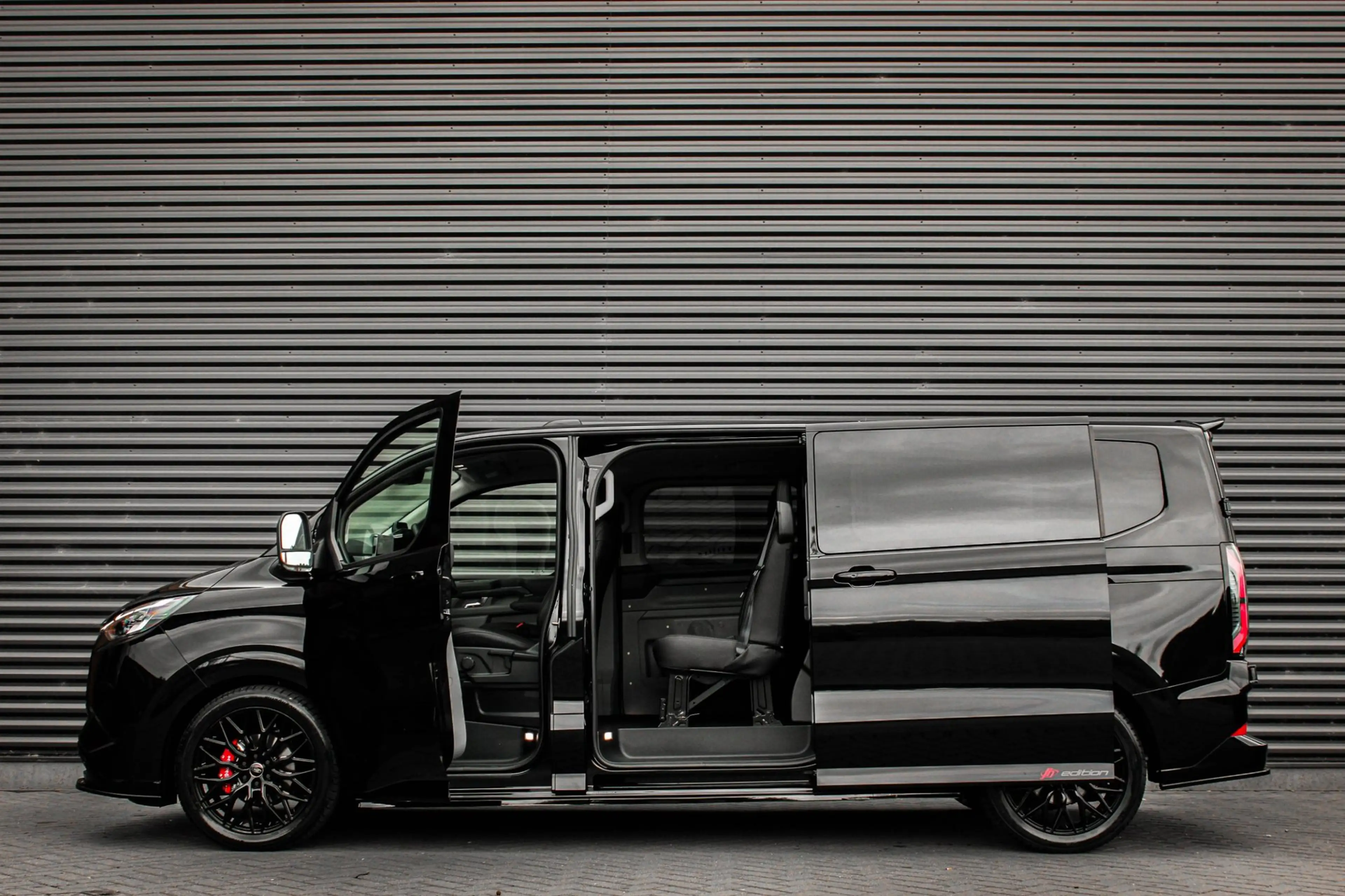 Ford E-Transit Cust. 320 L2H1 Limited 71 kWh DC DUBBEL CABINE / J — photo 7