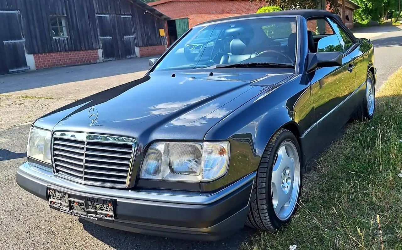 Mercedes-Benz 300 W 124, foto 4