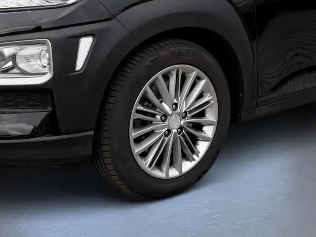 Hyundai Kona view 6