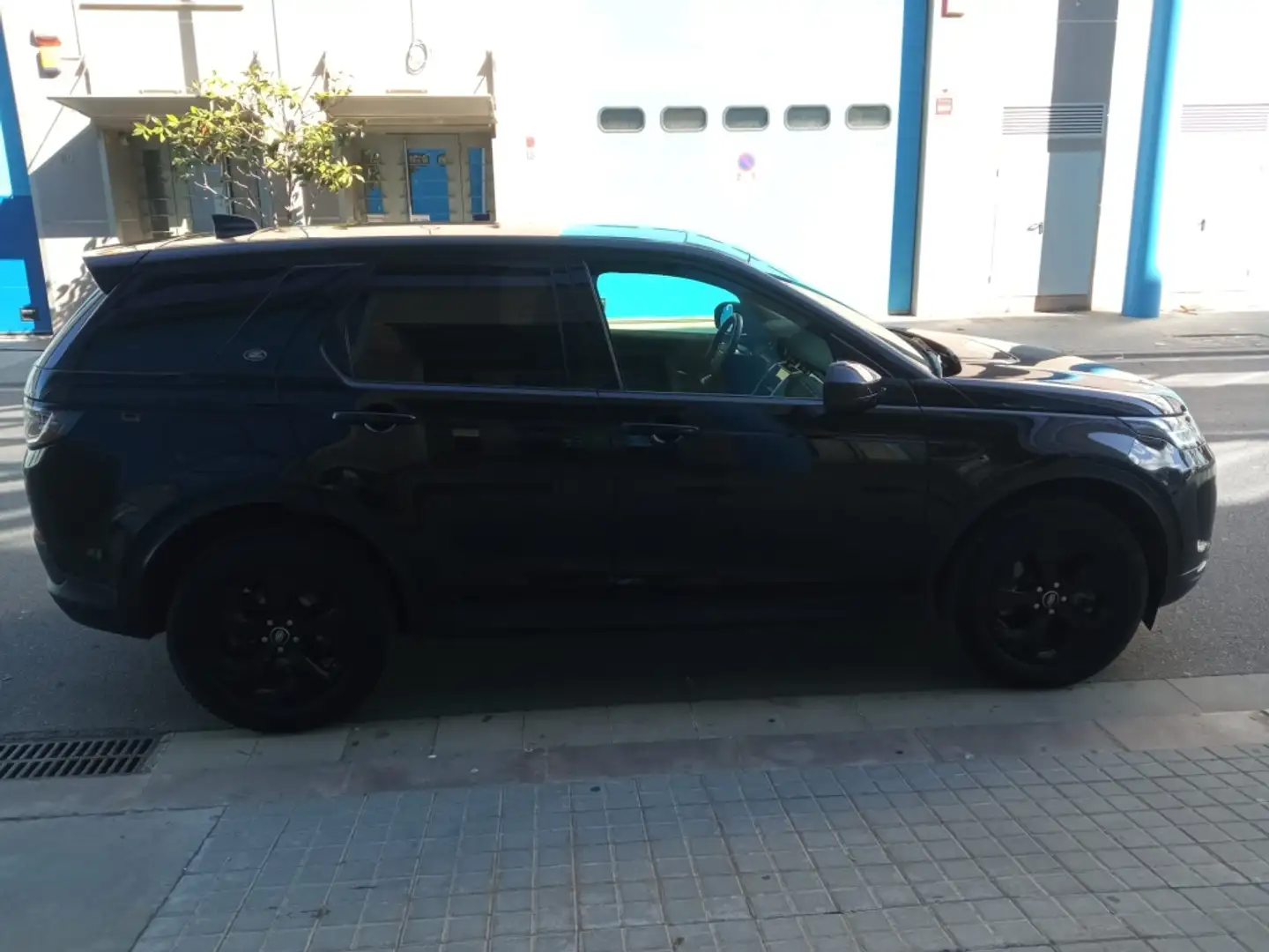 Land Rover Discovery Sport 1.5 I3 PHEV R-Dynamic SE AWD Auto Negro - 2