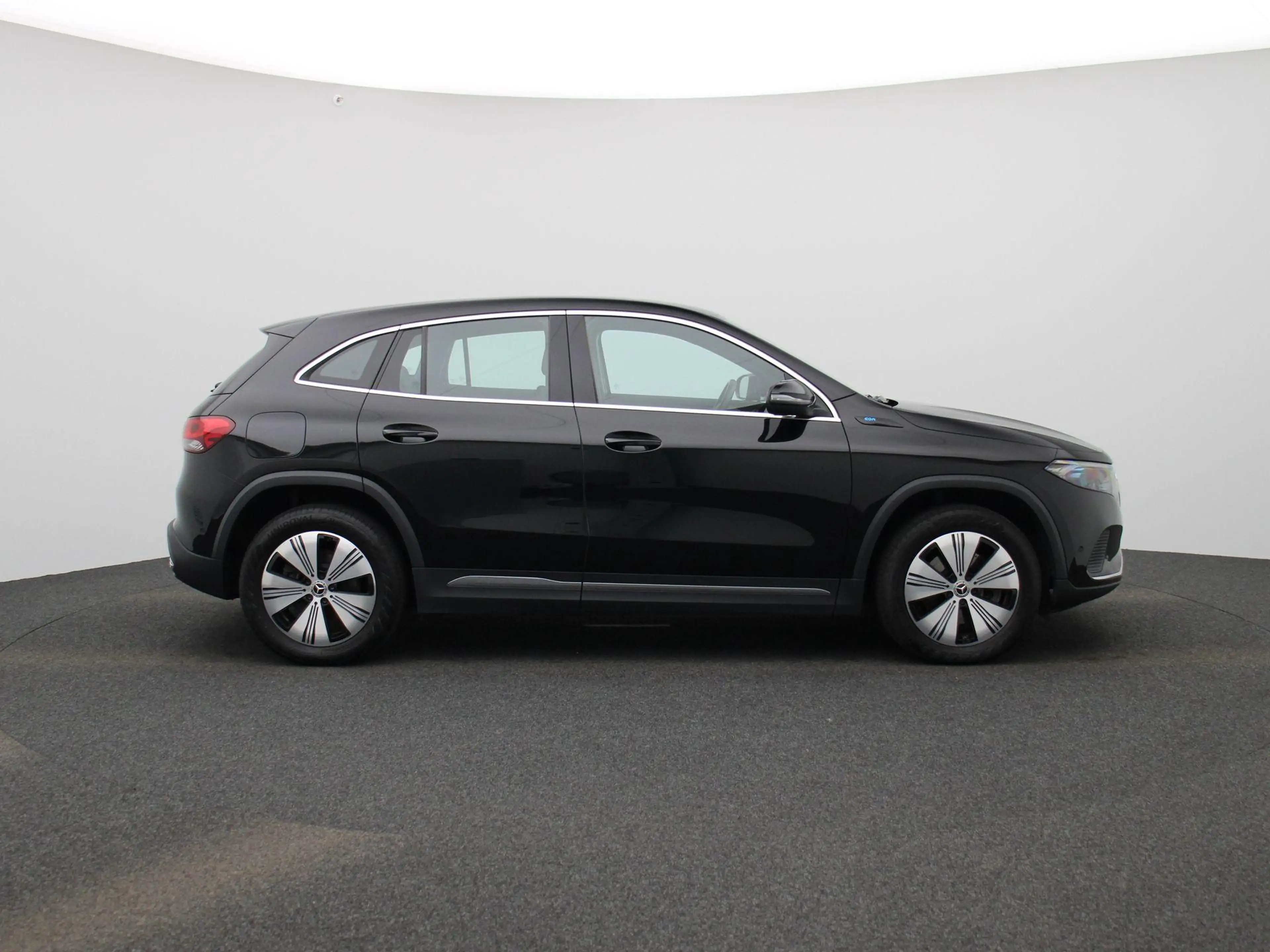 Mercedes-Benz EQA 250 250+ Luxury Line | NAVIGATIE | STOELVERWARMING | C — photo 6
