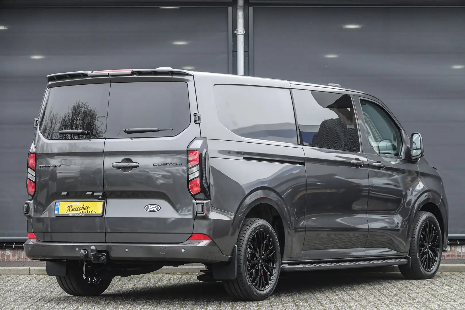Ford Transit Custom L2H1 DC 170Pk Aut. | Dubbel Cabine | Limited | 360 Gris - 2