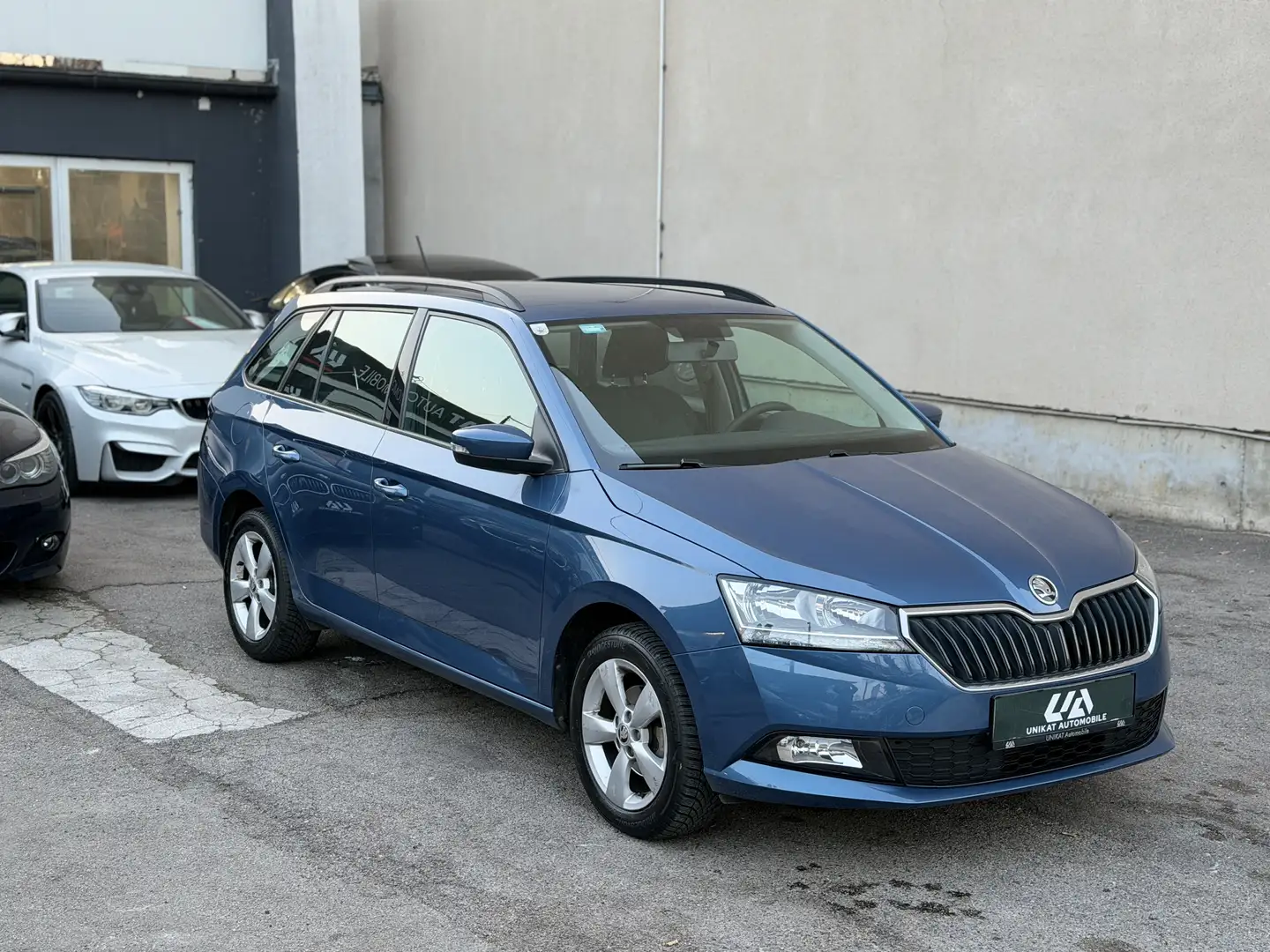 Skoda Fabia Active 1,0 TSI*Sitzheizung* *Klima* *Erstbesitz* Blau - 2