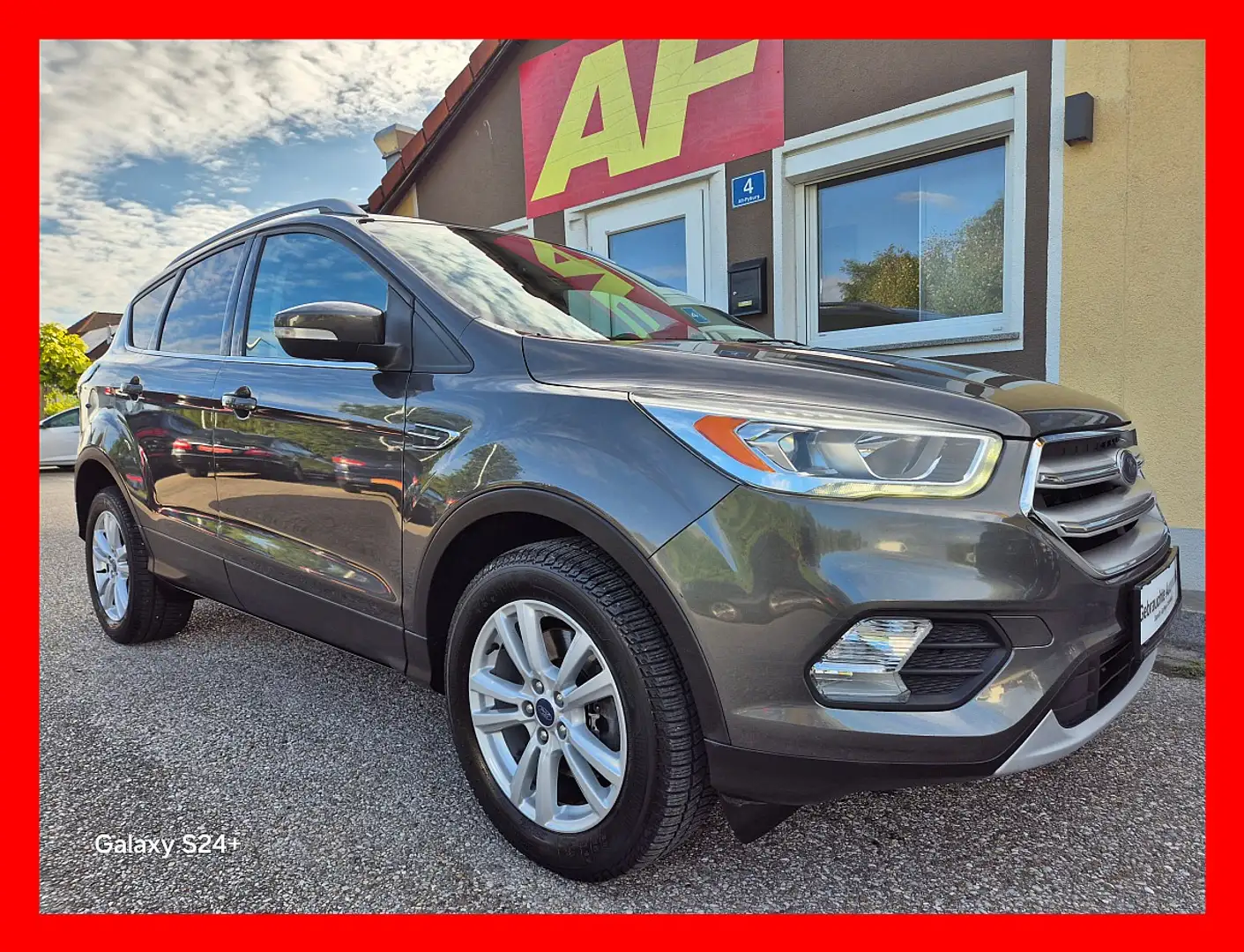 Ford Kuga Diesel 2,0 TDCi Trend Start/Stop Grijs - 1