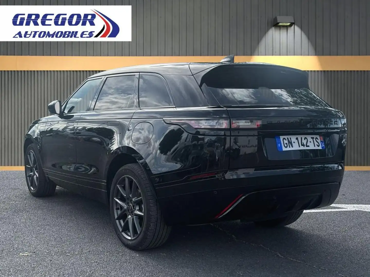 Land Rover Range Rover Velar 2.0L P400E PHEV 404CH SE R-DYNAMIC Negro - 2