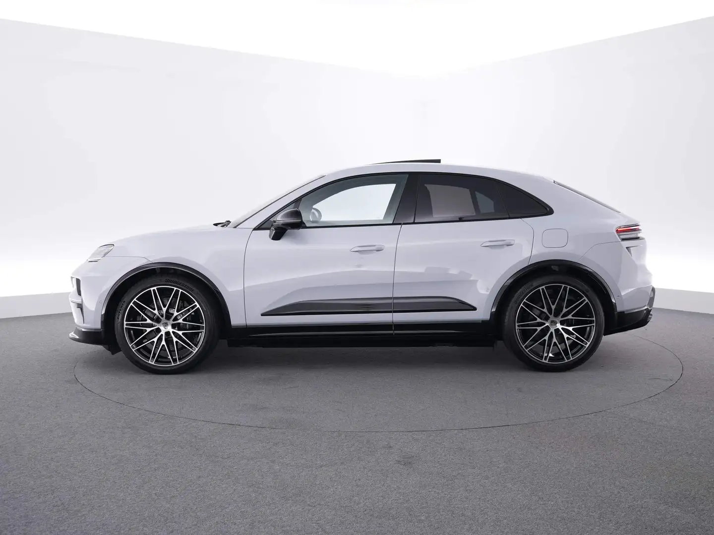 Porsche Macan Turbo Gris - 2