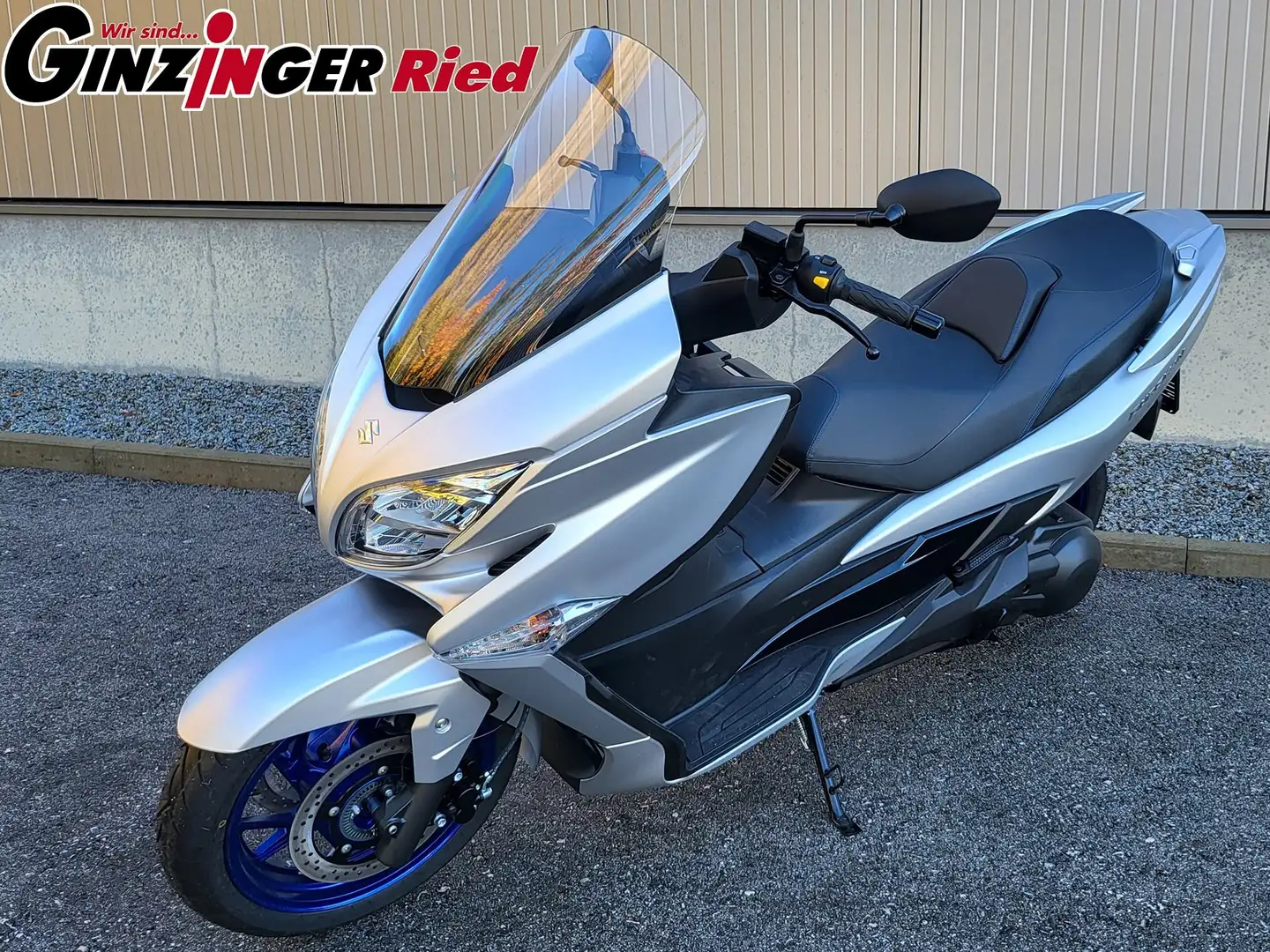 Suzuki Burgman 400 - 2