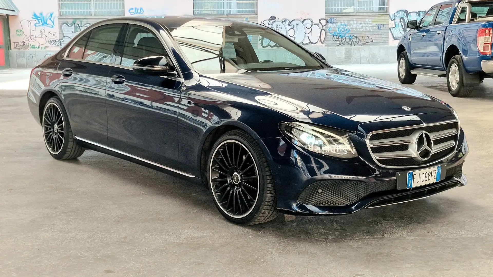 Mercedes-Benz E 200 d Business Sport auto - 1