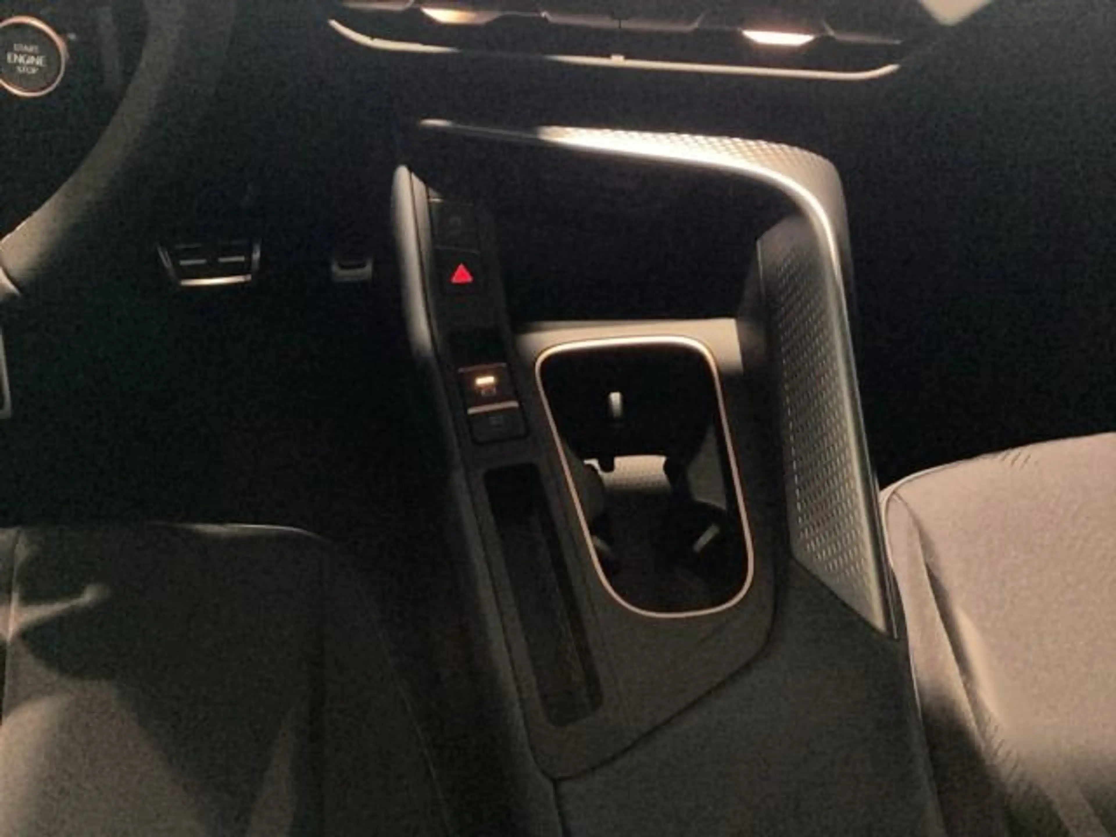 CUPRA Terramar 1.5 e-HYBRID DSG REAR VIEW STHZ GJR CLI — photo 11