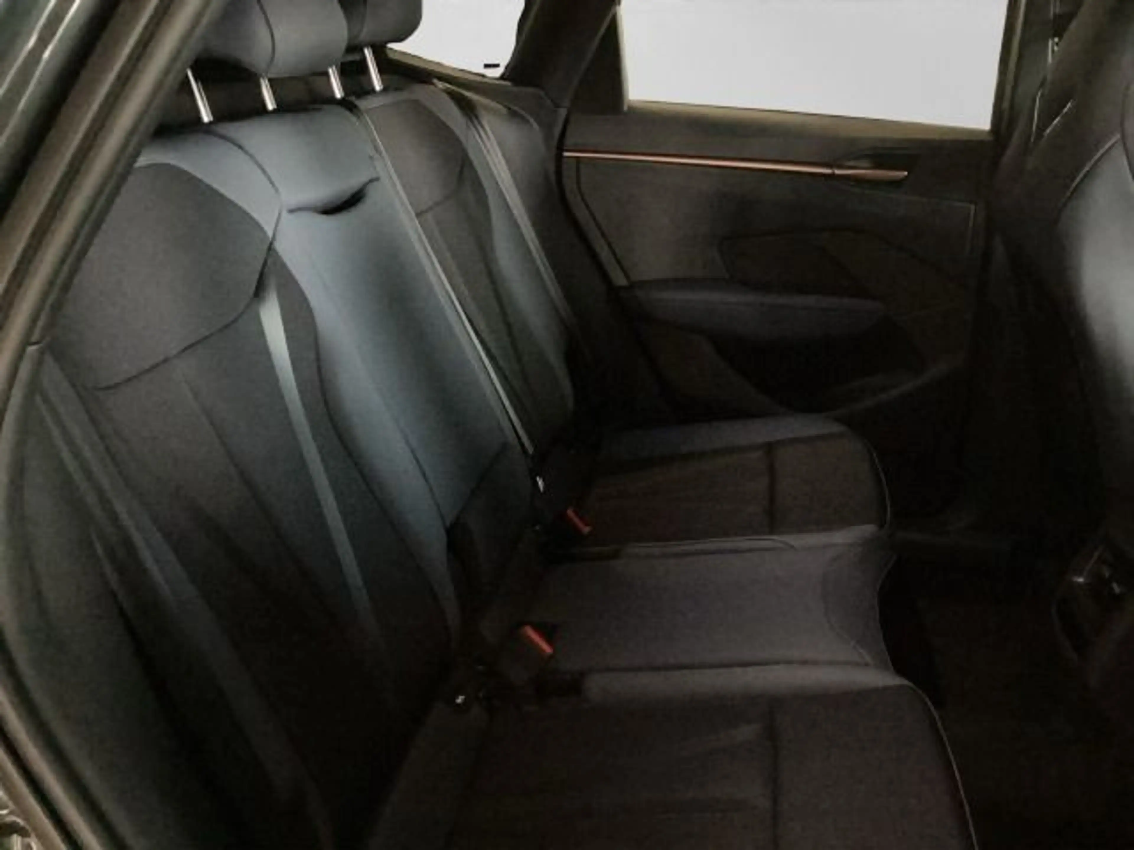 CUPRA Terramar 1.5 e-HYBRID DSG REAR VIEW STHZ GJR CLI — photo 6