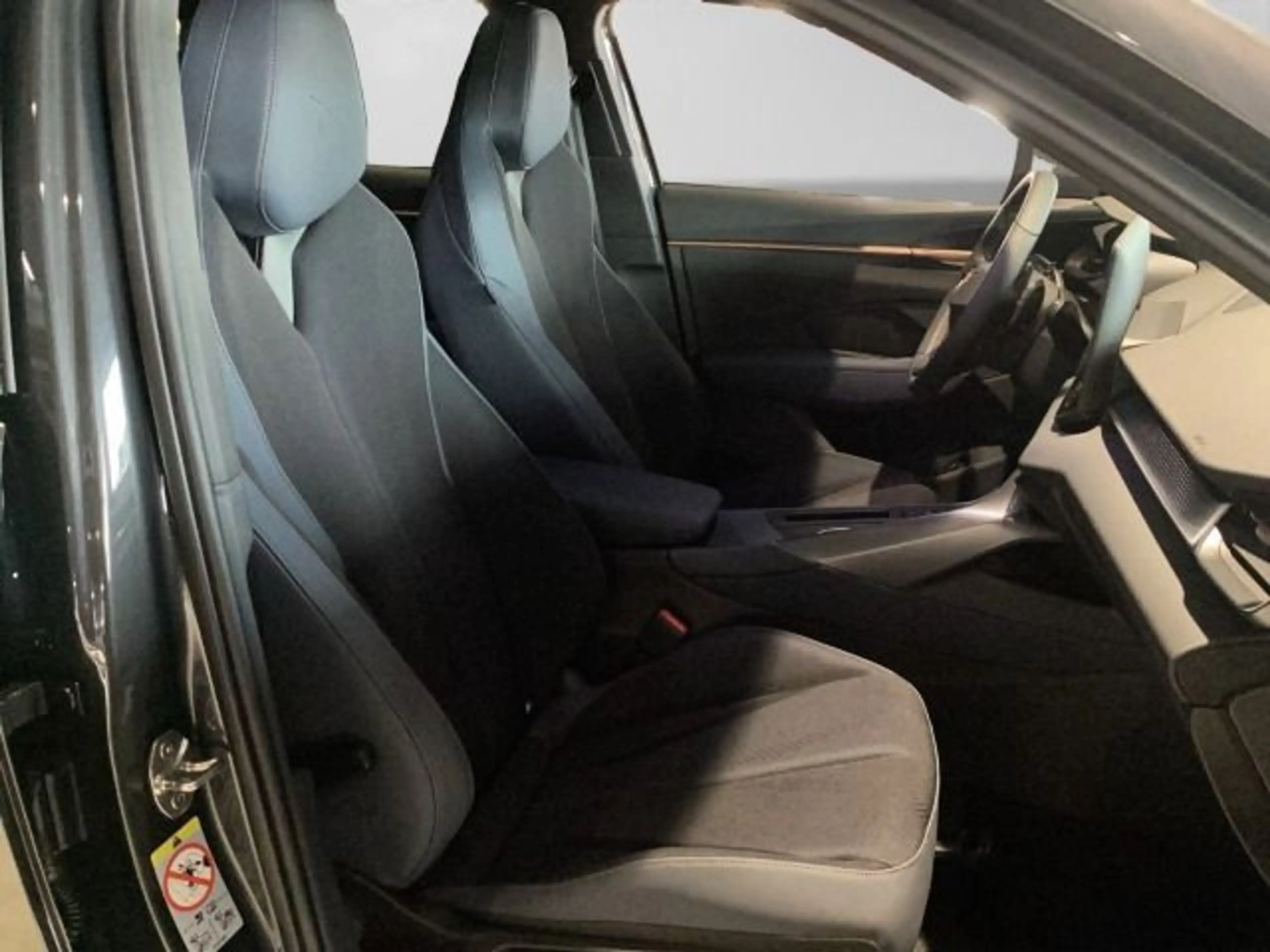 CUPRA Terramar 1.5 e-HYBRID DSG REAR VIEW STHZ GJR CLI — photo 4