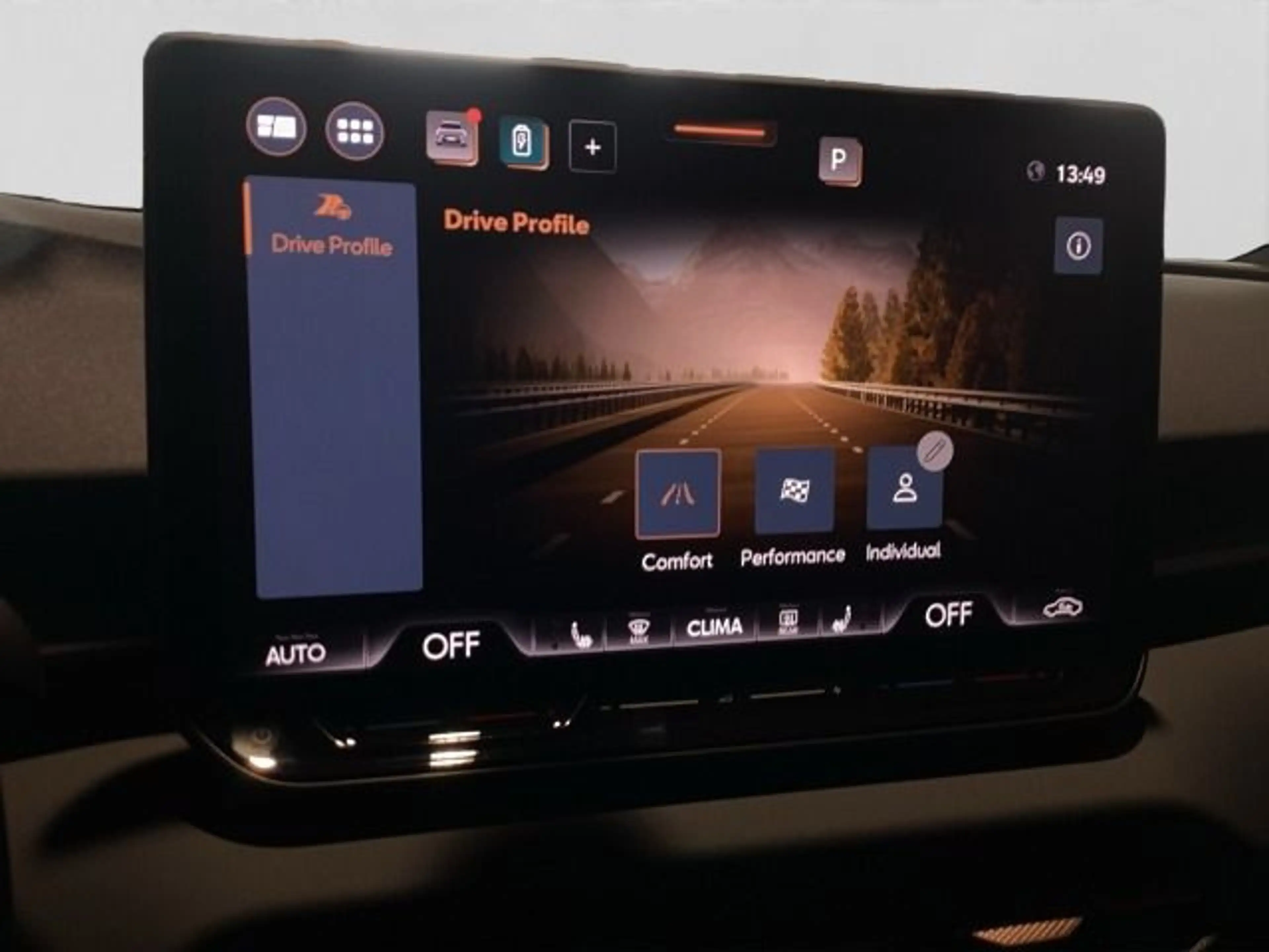 CUPRA Terramar 1.5 e-HYBRID DSG REAR VIEW STHZ GJR CLI — photo 12
