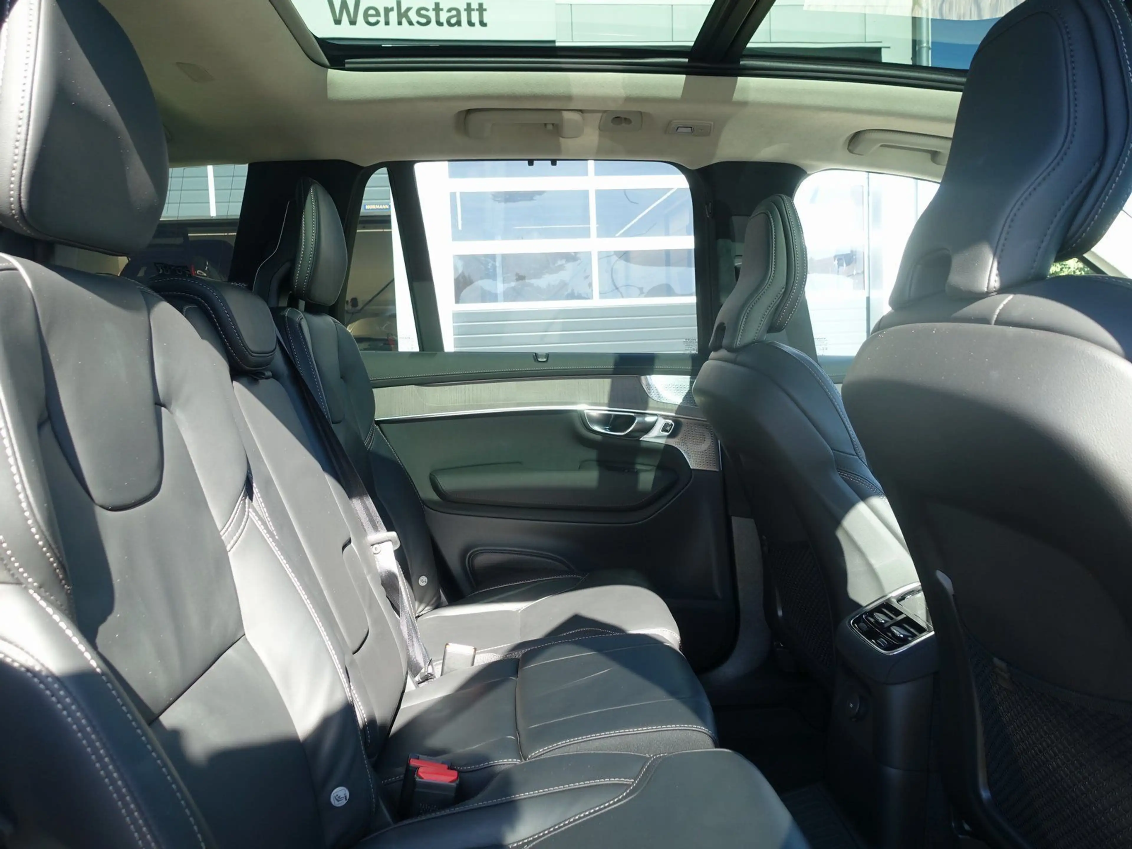 Volvo XC90 Ultra, T8 AWD Plug-in/FourC/Pano/HUD/AHK — photo 9