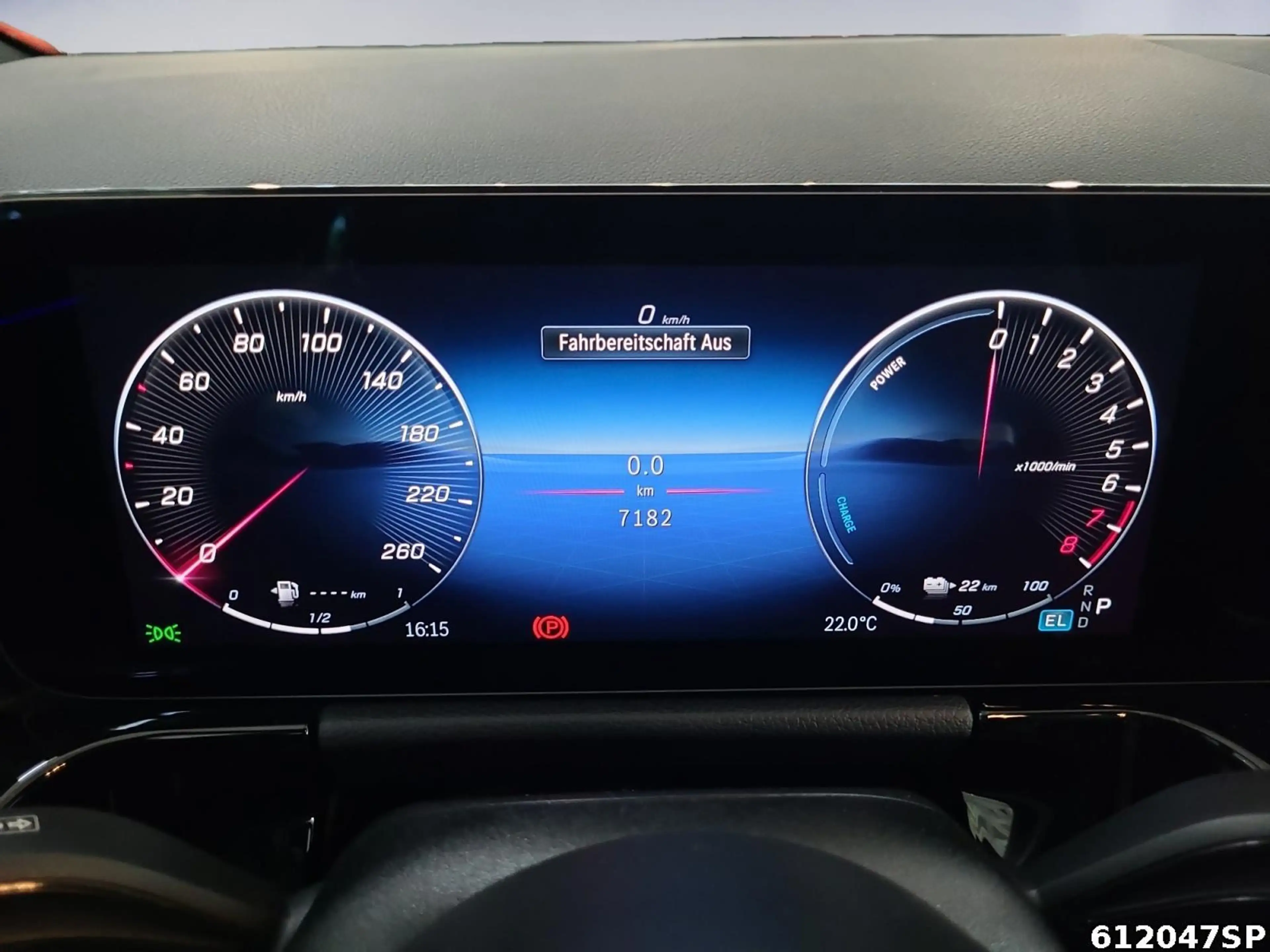 Mercedes-Benz GLA 250 e AMG  Pano Keyless 360° Lenkradhzg LED. — photo 10