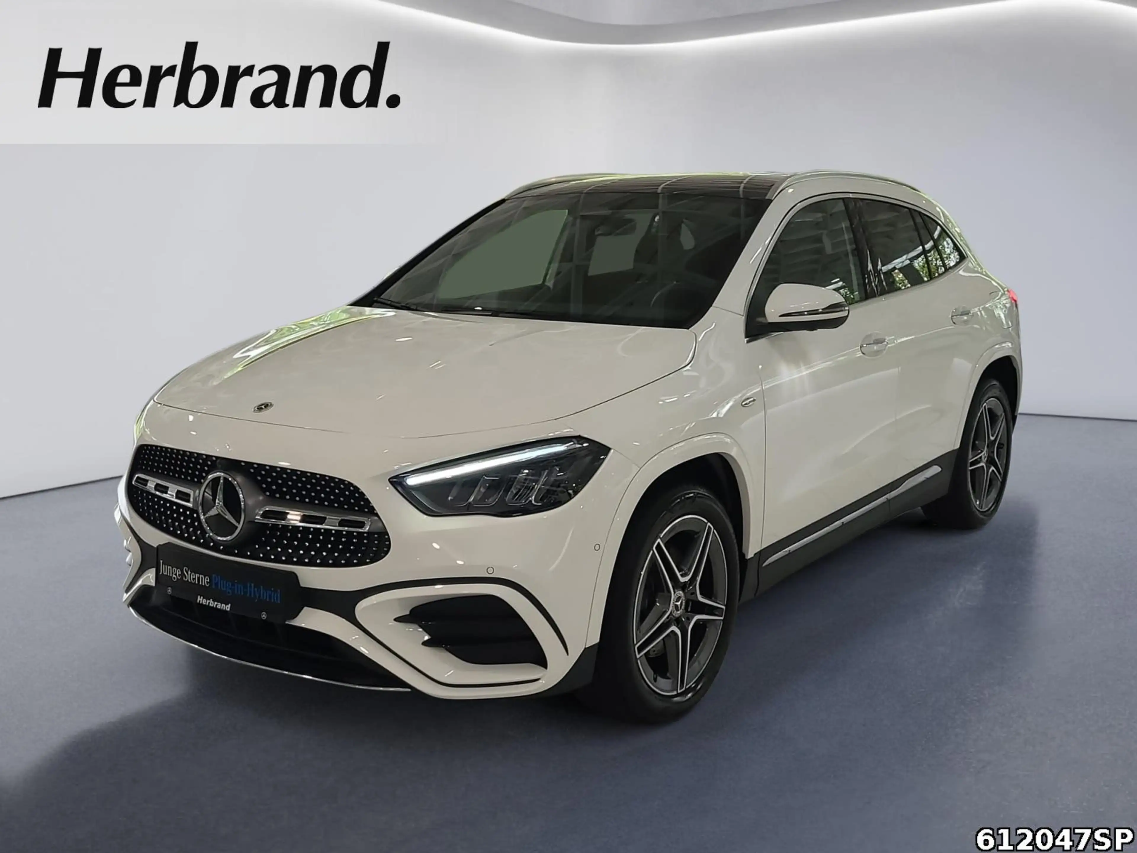 Mercedes-Benz GLA 250 e AMG  Pano Keyless 360° Lenkradhzg LED.