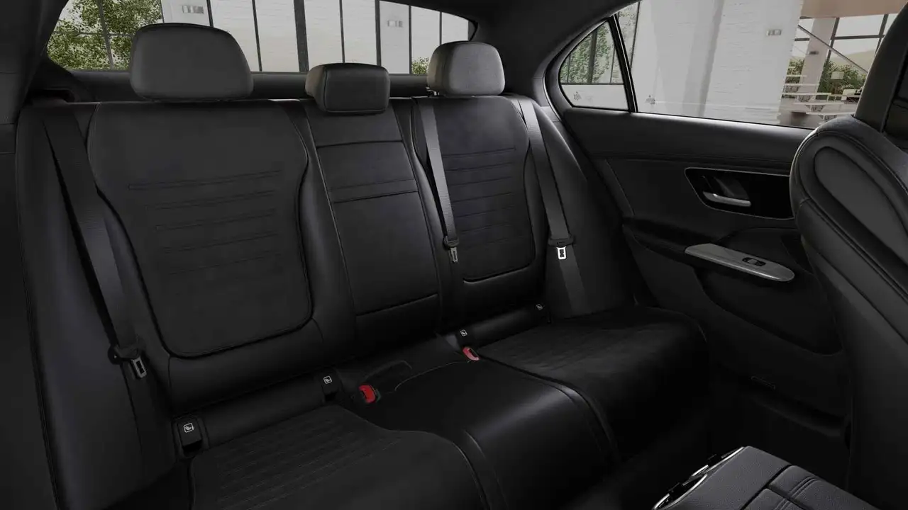 Mercedes-Benz C-Class 2026 — фото 11