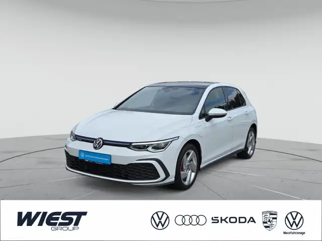 Volkswagen Golf GTE VIII GTE 1.4 TSI DSG, KAM/PANO/NAVI/SHZ