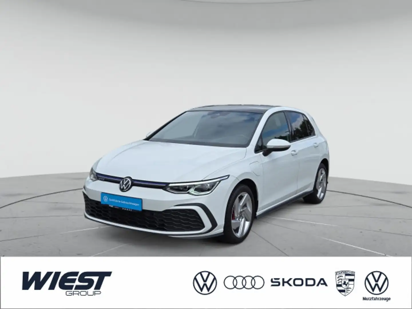 Volkswagen Golf GTE VIII GTE 1.4 TSI DSG, KAM/PANO/NAVI/SHZ Білий - 1