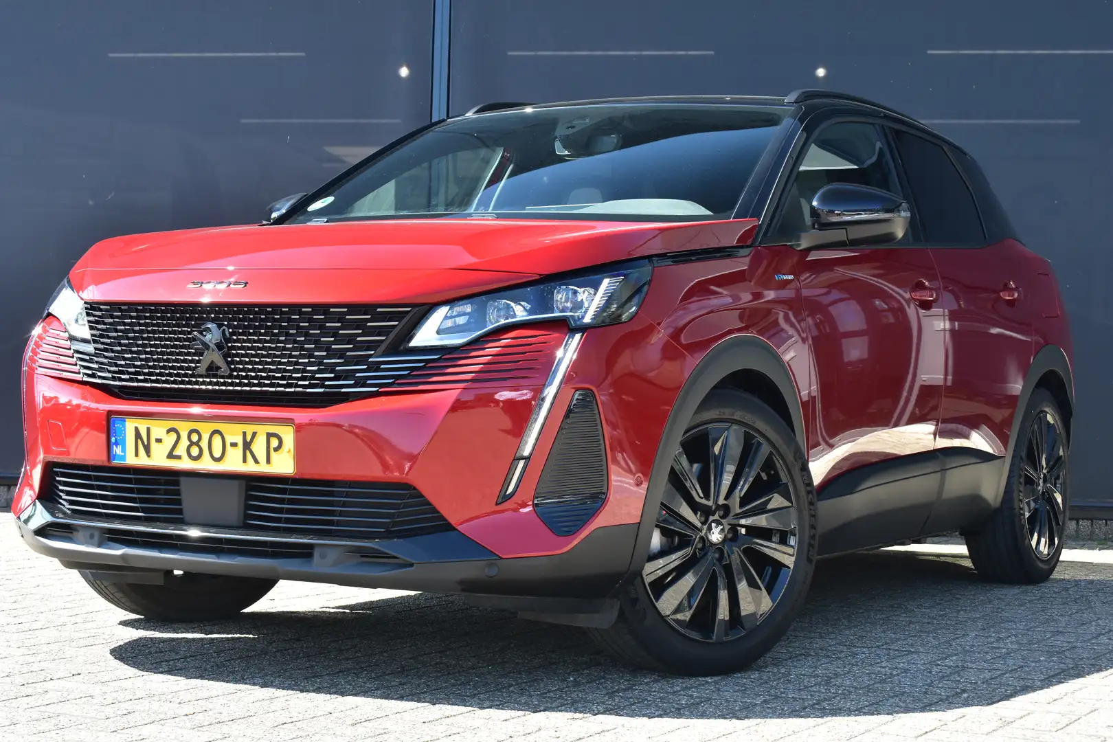 Peugeot 3008 1.6 HYbrid 225 GT Automaat | Leder | Afn. Trekhaak Rood - 1
